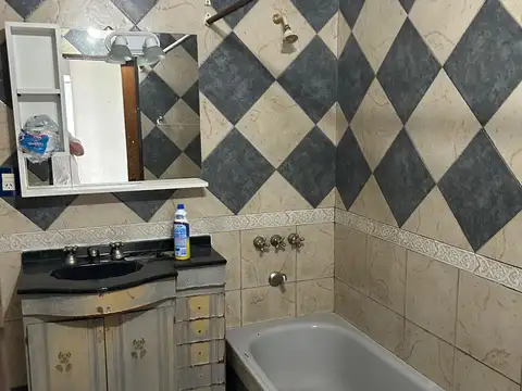 Depto Tipo Casa en Venta en Lanus Este, USD 53.000