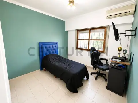 VENTA DE TRÍPLEX DE 4 AMBIENTES EN COMPLEJO CERRADO DE MUÑIZ | APTO CRÉDITO