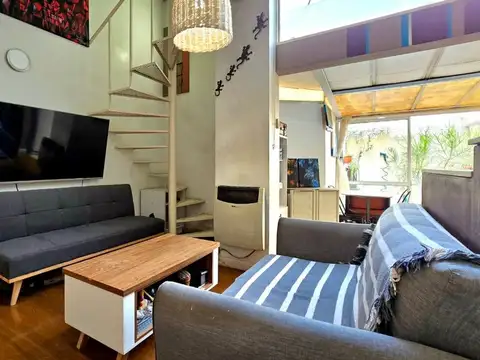 Depto Tipo Casa en Venta de 1 dormitorio