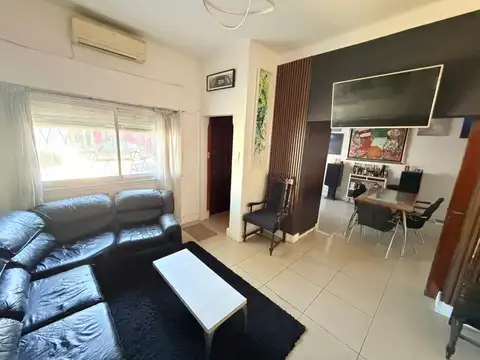Depto Tipo Casa 4 ambientes con 2 baños
