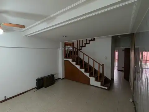 Depto Tipo Casa en Venta en Remedios de Escalada, USD 125.000