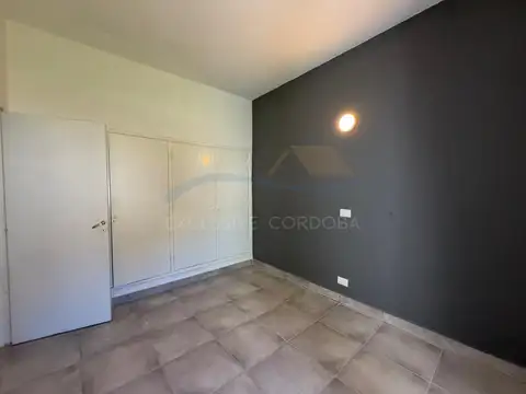 CASA CENTRICA VILLA CARLOS PAZ EN VENTA