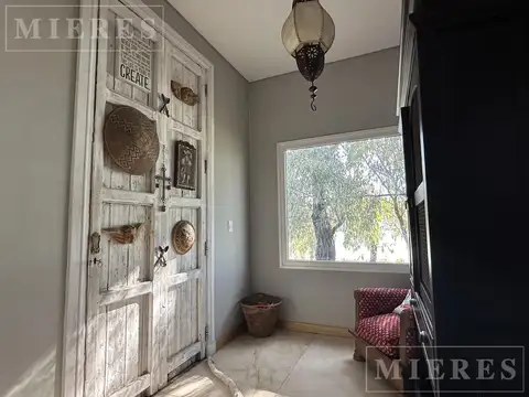 Casa 7 ambientes con 3 baños