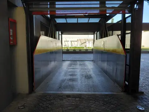 Cochera en Venta para coche grande