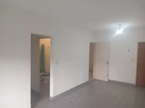 Gelly Y Obes 100, Piso 2