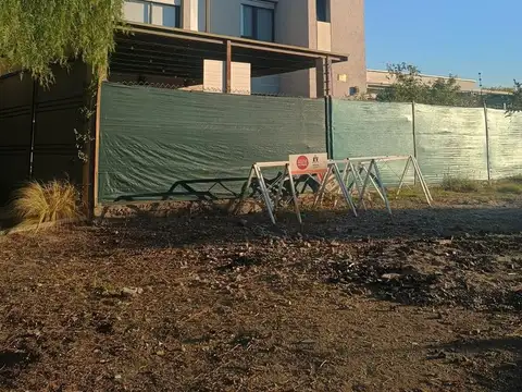 Terreno en Venta 10  mts Fondo