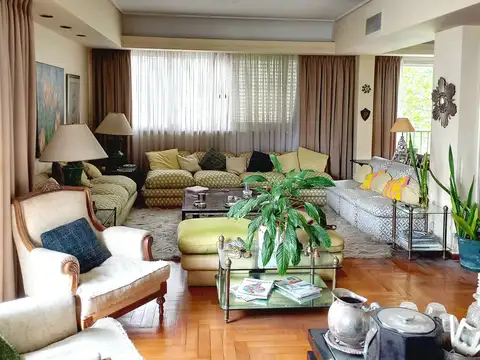 Departamento en Venta con 2 cocheras