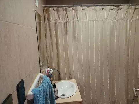 2 AMBIENTES AL FRENTE- OPCION COCHERA-