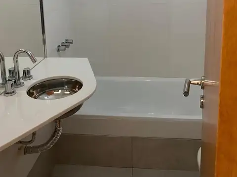 Departamento en Alquiler en Nuestra Señora De Lourdes, $ 450.000