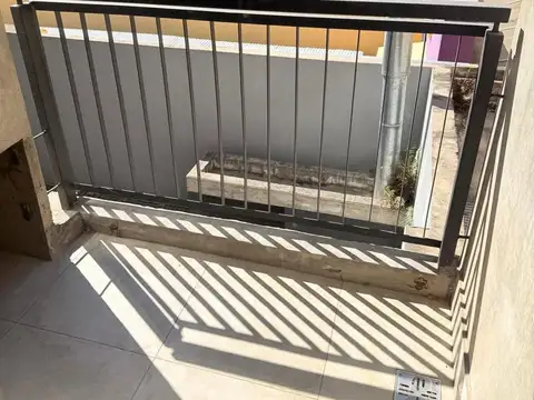 Departamento en Alquiler en Nuestra Señora De Lourdes, $ 430.000