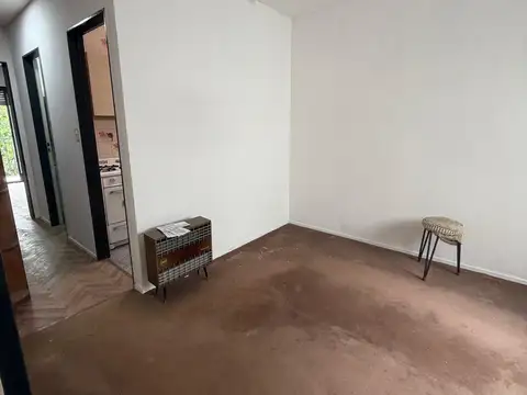 Departamento 2 amb.Segundo Piso Por Escalera!