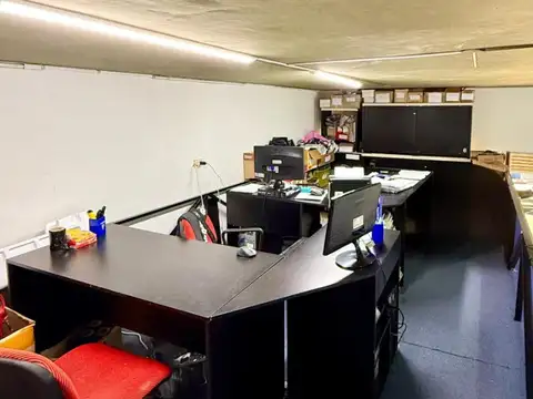 ALQUILER – EXCELENTE LOCAL COMERCIAL C/VIDRIERA