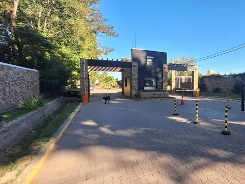 Terreno en Venta 15  mts Fondo