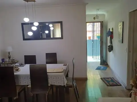 Depto Tipo Casa 3 ambientes con 1 baño