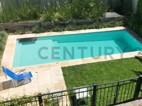 VENTA DE CASA DE 5 AMBIENTES EN ITUZAINGO NORTE - PERMUTA