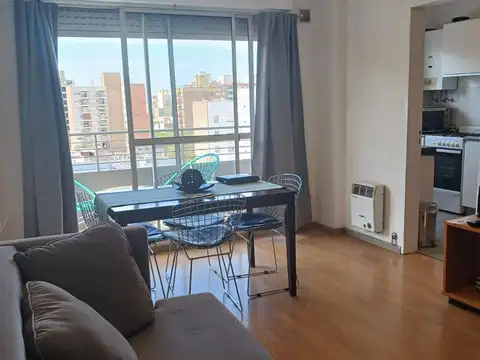 Departamento en Alquiler en Abasto, $ 750.000