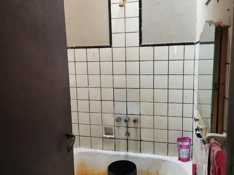 Casa a refaccionar 4 ambientes