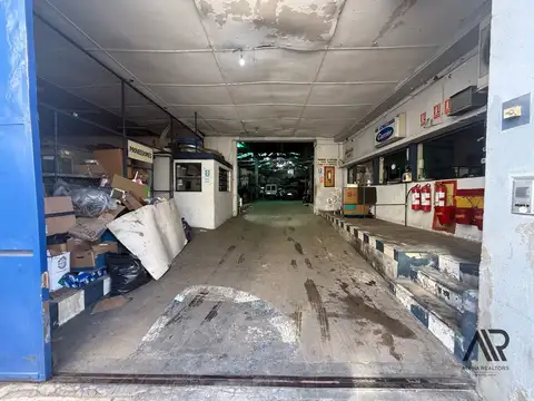 Galpón en venta de 1360m2 ubicado en Centro