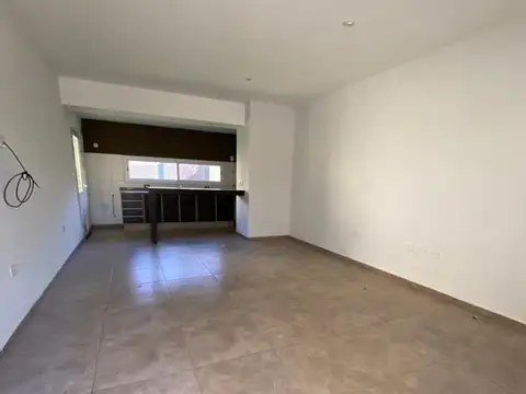 Depto Tipo Casa en Alquiler de 3 ambientes