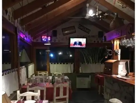 Propiedad apto comercial sobre ruta 40 en Puerto manzano
