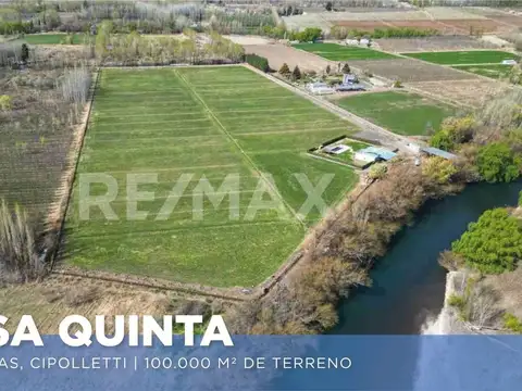 Se vende casa quinta con costa de Río Neuquén
