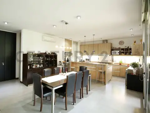 CASA EN VENTA EN GREENVILLE POLO & RESORT BERAZATEGUI
