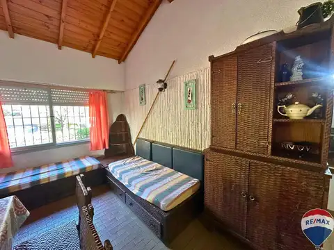 Casa 4 ambientes con 1 baño