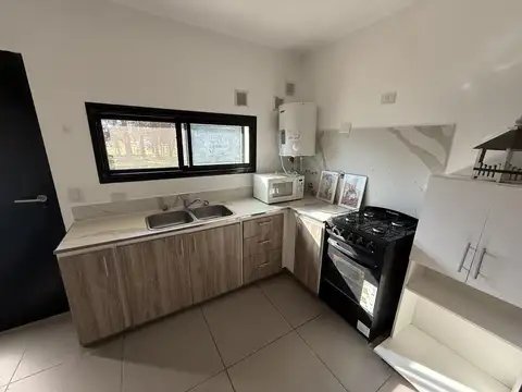 Departamento en Alquiler con 1 cocheras