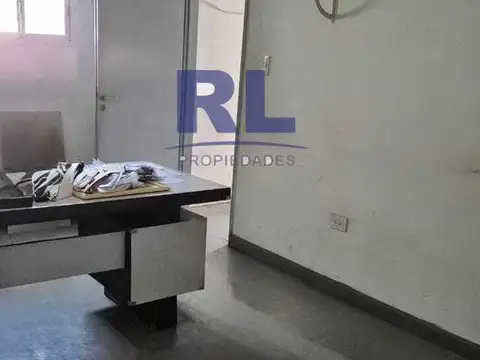 Deposito primer piso y Cocheras en planta baja