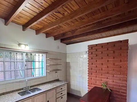 Casa en Venta en Villa Gobernador Udaondo, USD 170.000