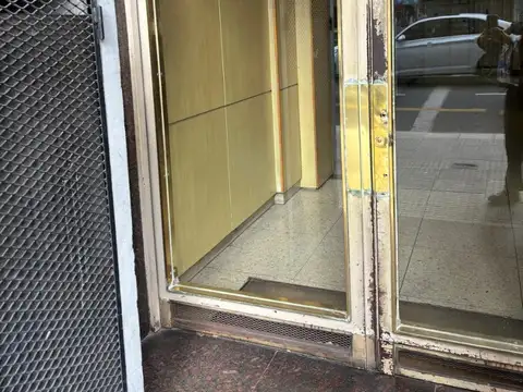 AV SAN MARTIN 2600, Piso 5