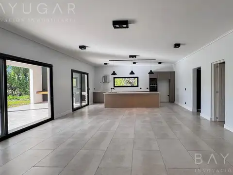 Venta - Casa A Estrenar - Vista al Golf- Barrio Medal Country Club - Pilar