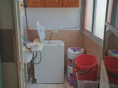 Depto Tipo Casa 5 ambientes con 2 baños