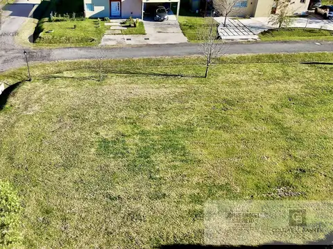 Terreno en Venta 32  mts Fondo