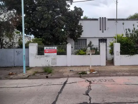Casa en  calle Reconquista
