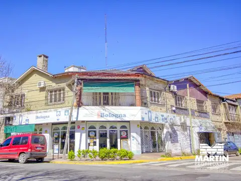 Av Perón al 2600