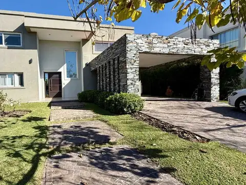 ALQUILER CASA 7 AMB A LA LAGUNA NORDELTA ALISOS
