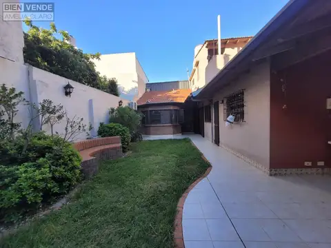EXCELENTE CASA EN 2 PLANTAS CON JARDIN | LOTE PROPIO DE 8.66X29.90