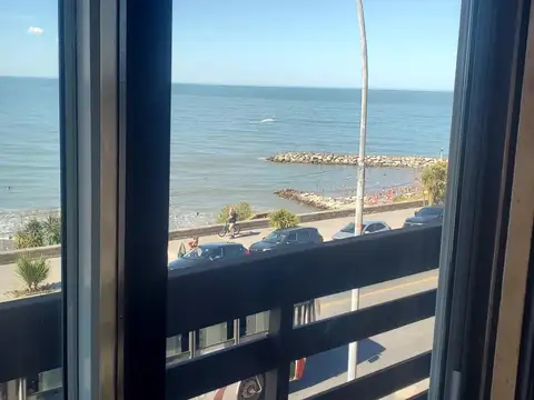 Depto 3 amb frente al mar con cochera en pleno Varese