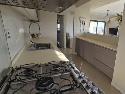 Departamento en Alquiler con 2 cocheras