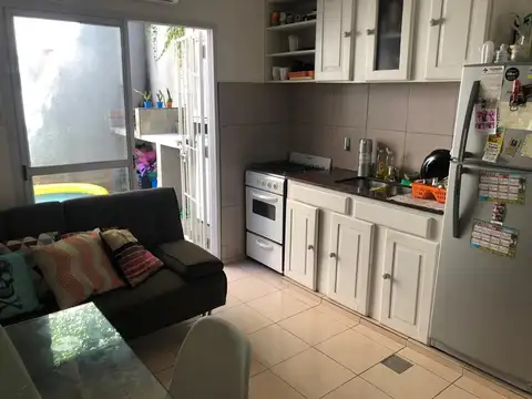 Casa 3 ambientes con 2 baños