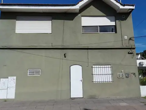 VENTA - Casa en Beccar, 4 Departamentos con Entradas Independientes, Ideal Renta