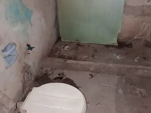 Casa a terminar a mts. de pujante zona comercial 