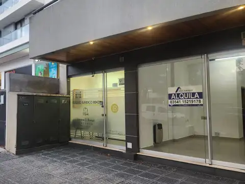 Local en Alquiler en Centro, $ 650.000