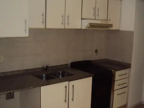 Departamento en Alquiler en Morón Sur, $ 400.000