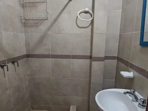 Depto Tipo Casa 2 ambientes con 1 baño