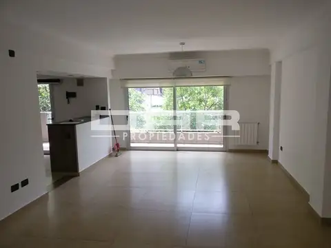 Alquiler Espectacular Piso De 4 Ambientes Con 2 Cocheras En Flores - Rivera Indarte 1700