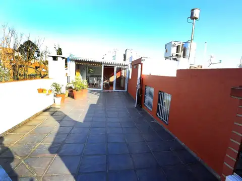 Depto Tipo Casa en Venta 27 años