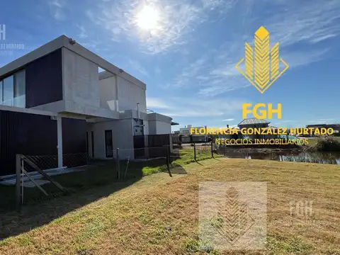 Casa 6 ambientes con 3 baños