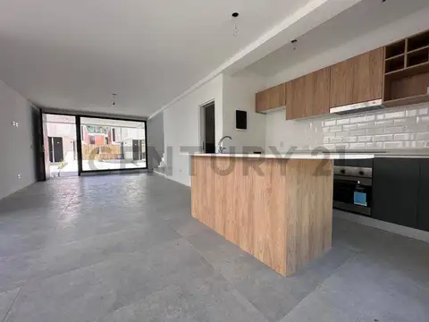 Casa en Alquiler de 3 dormitorios